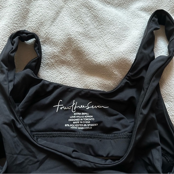 437 Top - Picture 2 of 3